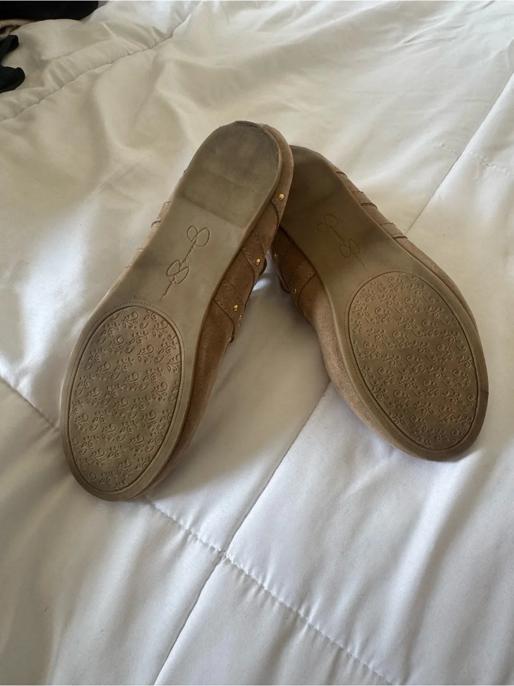 Jessica Simpson Girls Tan Suede Lace-Up Ballet Flats with Gold Studs sz 4